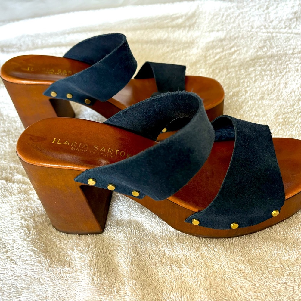 Navy leather, chunky heels with gold rivets by Ilaria Sartori Sartori, size 8.